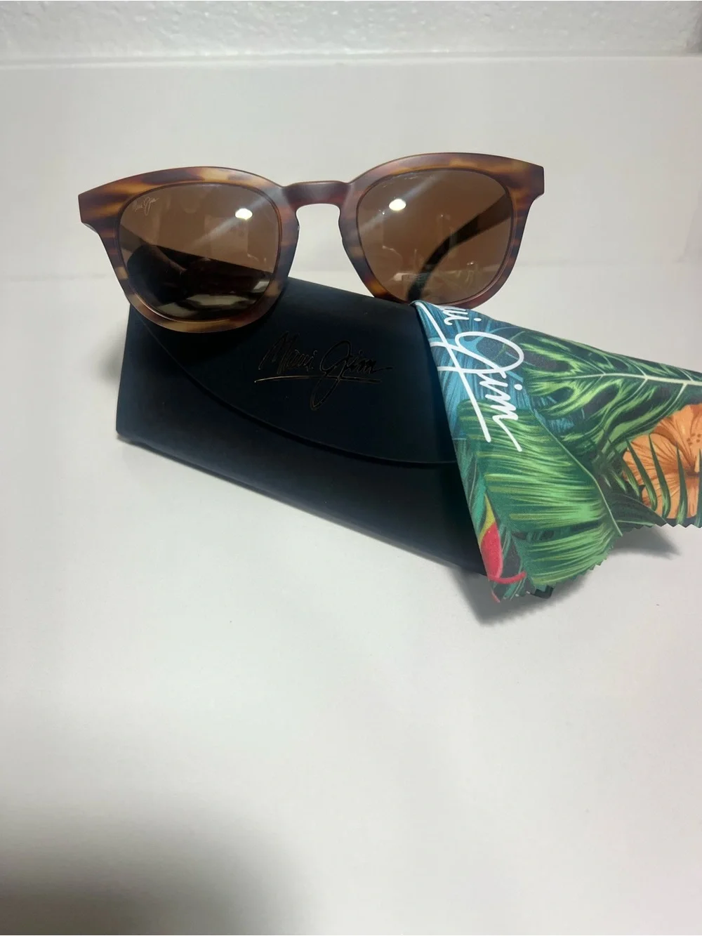 Maui Jim Brown Tortoise Sunglasses with Brown Lenses